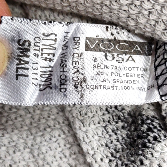 Women's Small Coral sparkly Tribal print gray & Black blouse - Picture 9 of 10